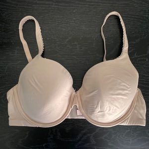 Victorias Secret body by Victoria